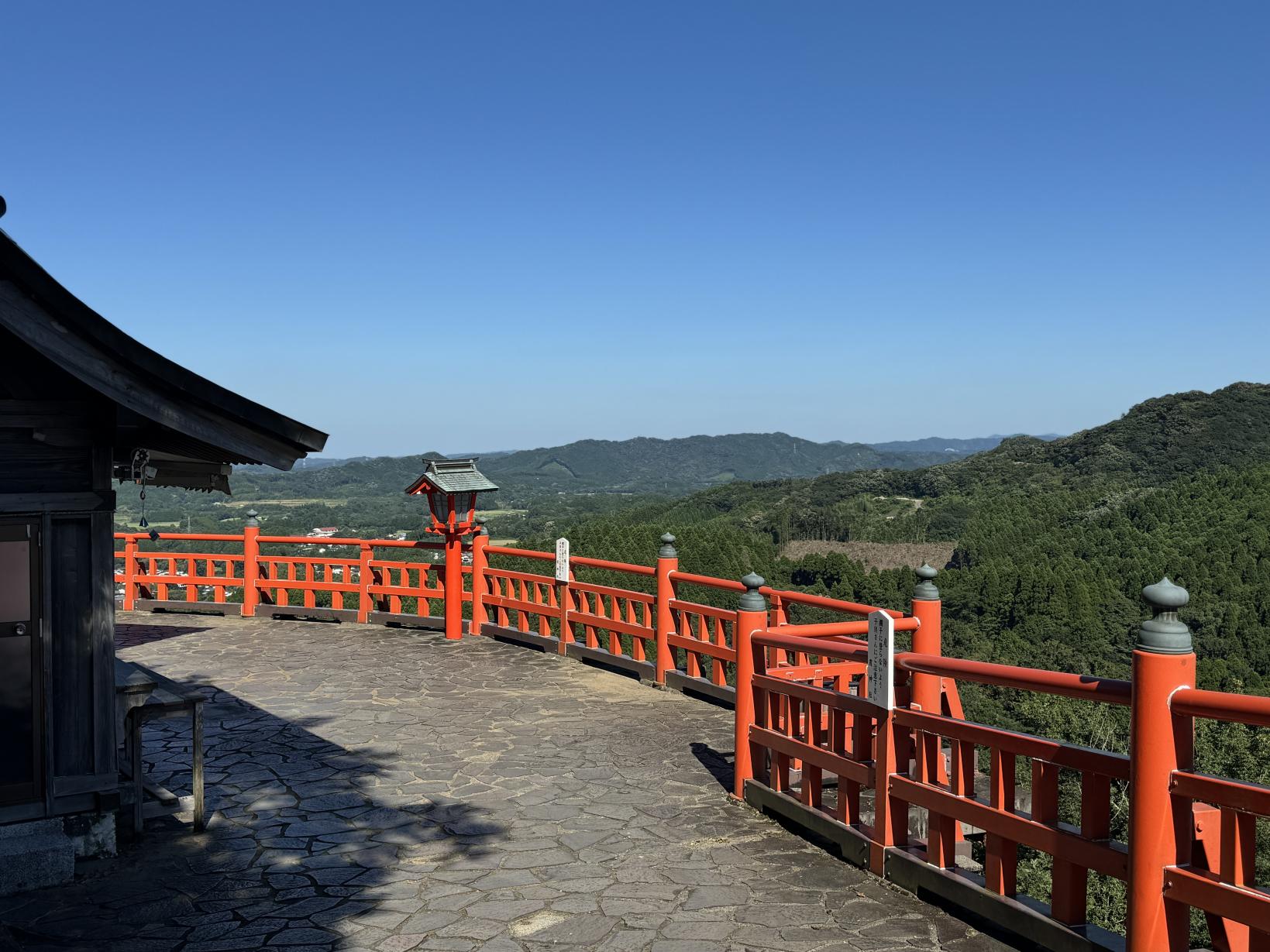 2025年の干支「巳」にまつわる神社　霞神社【高原町】-1