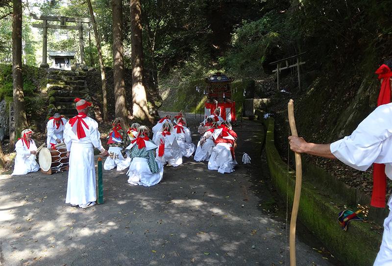 立岩大明神-1