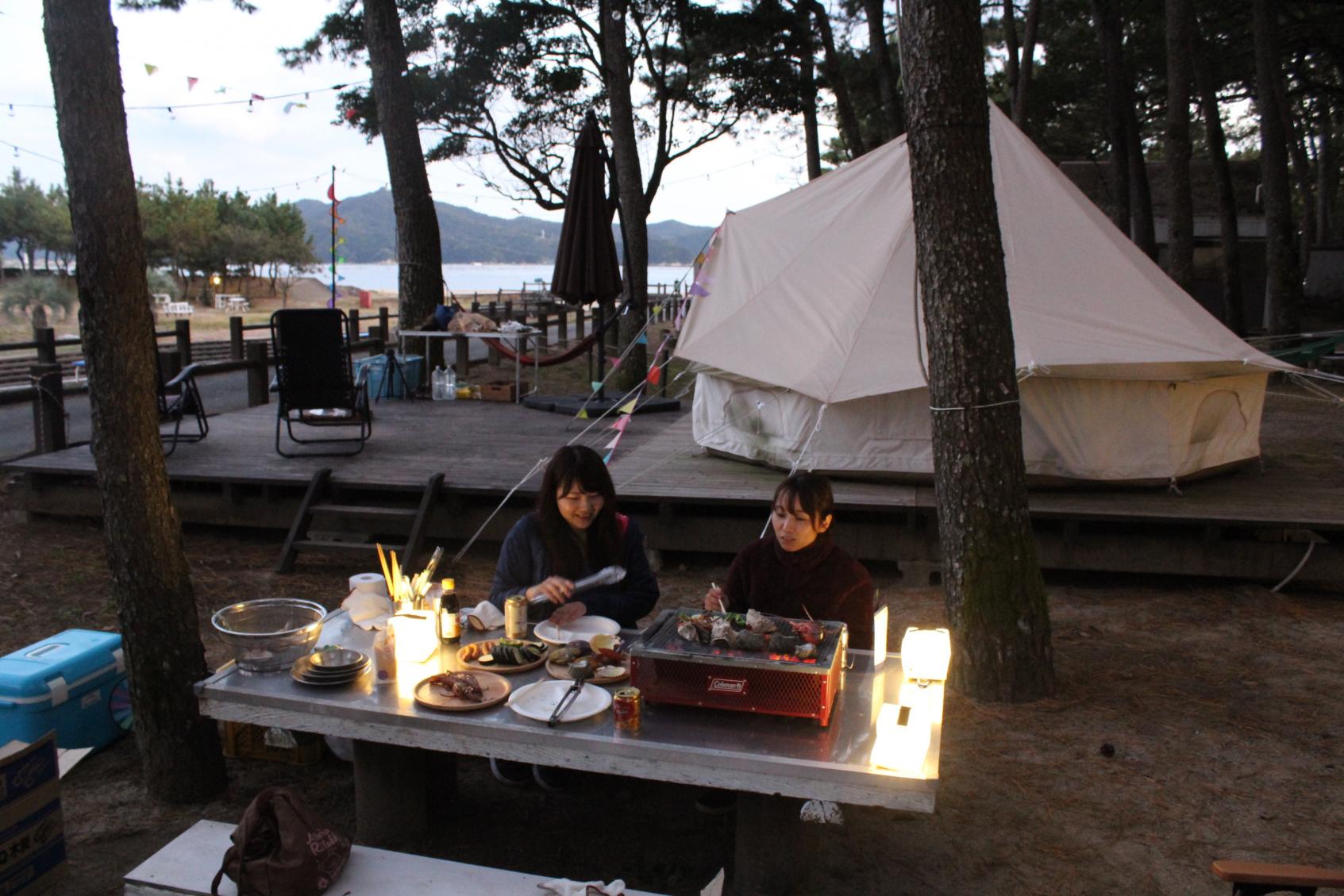 宮崎県北部ならではの海の恵みの食材でバーベキューを楽しむ-2