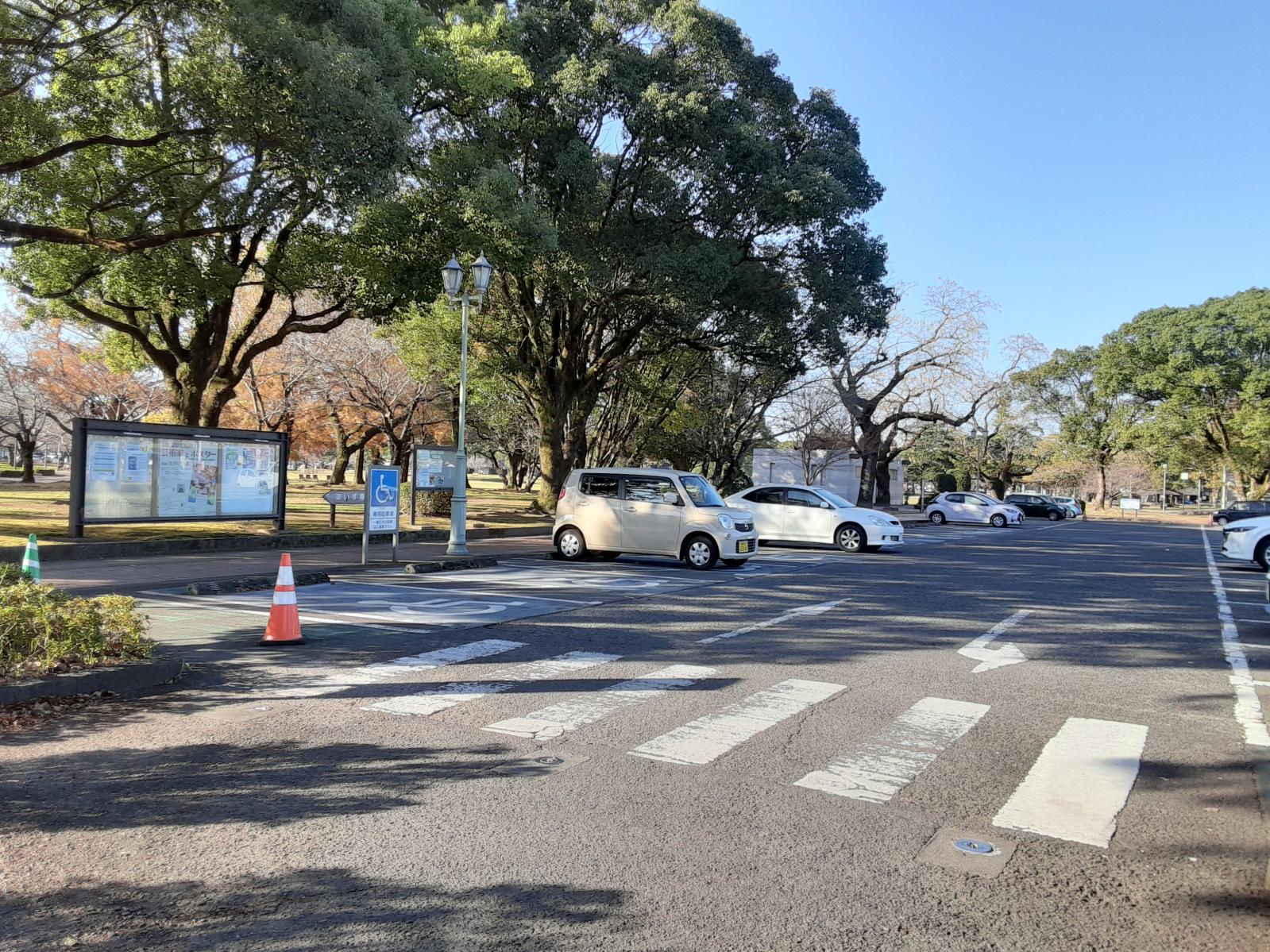 宮崎県総合運動公園北側駐車場-0