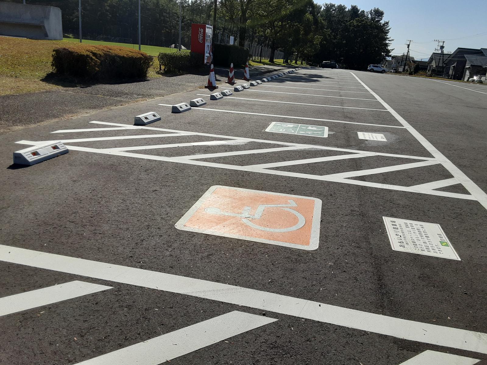 障がい者用駐車場（北側）-0