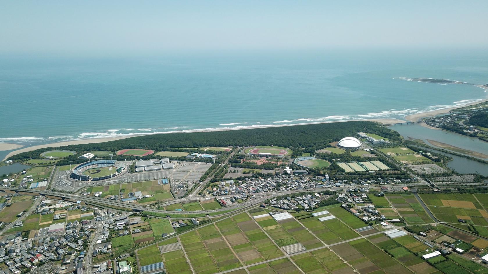 ひなたひむかスタジアム（ひなた宮崎県総合運動公園）-2