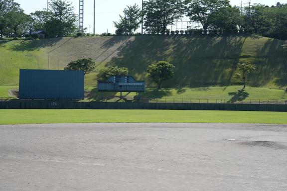 旭ヶ丘運動公園（野球場）-0