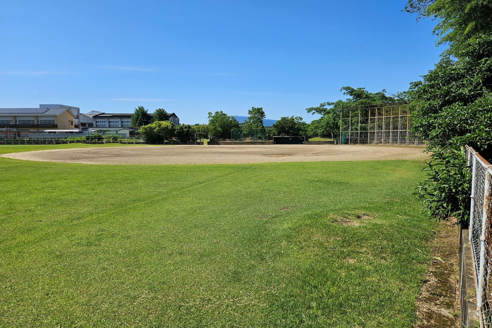 上新田運動広場-1