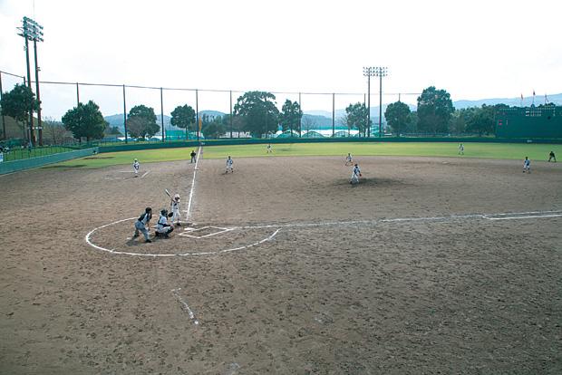 綾錦原野球場（野球場）-1