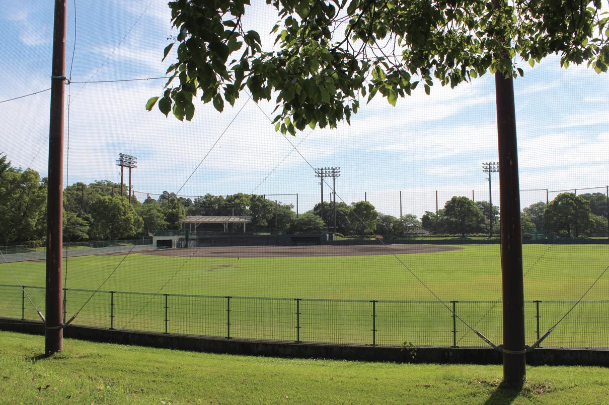 綾錦原野球場（野球場）-1