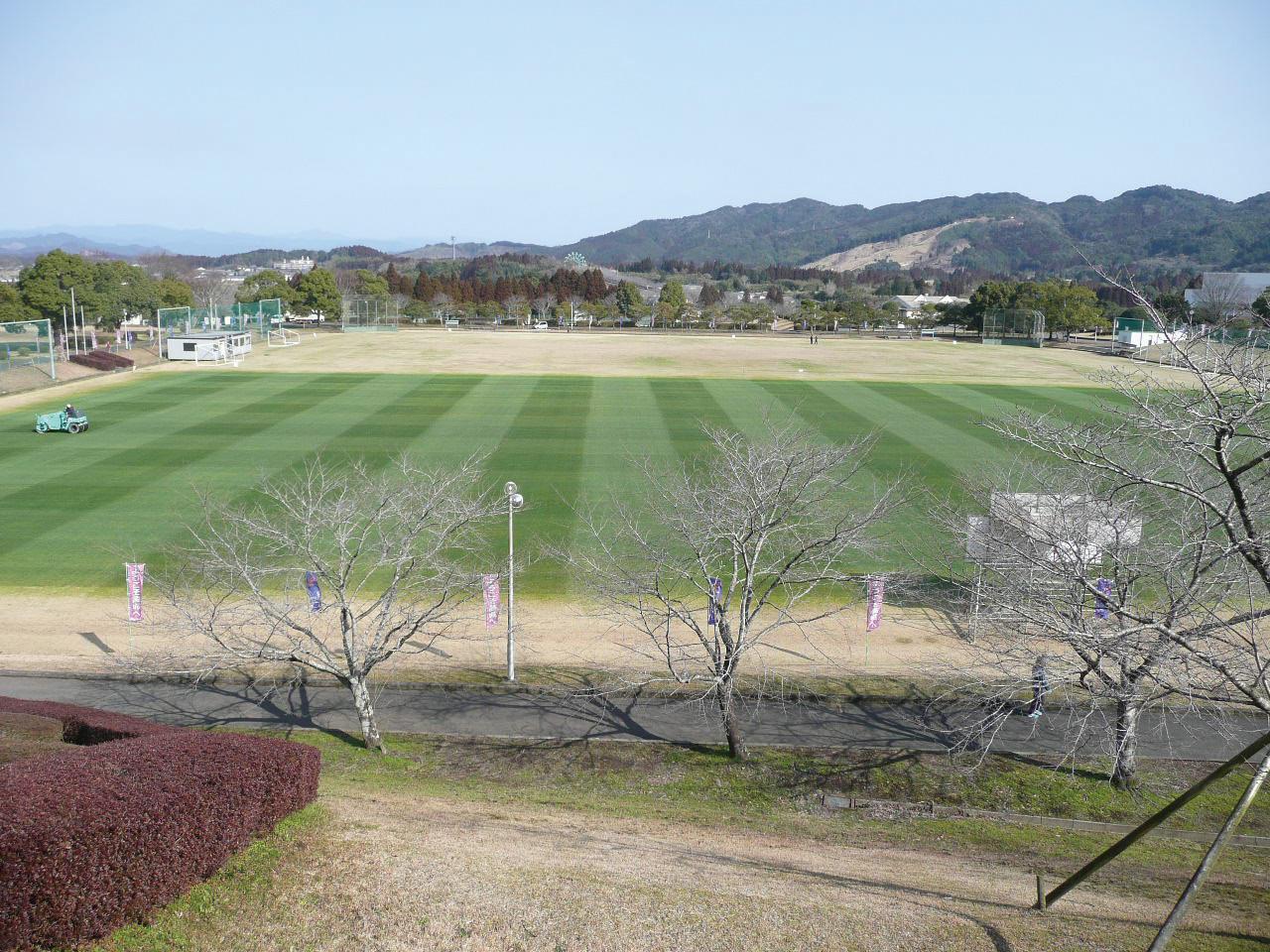 都城市高城運動公園（多目的広場）-1