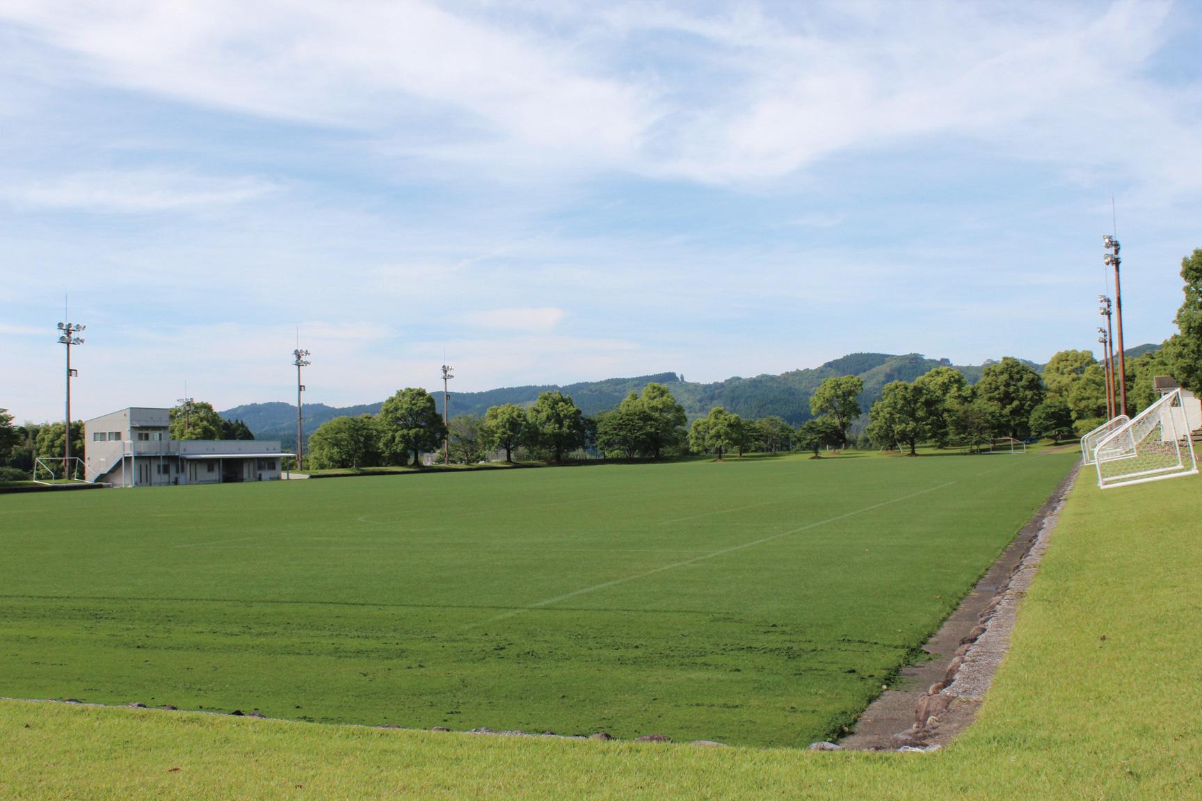 綾錦原サッカー場（サッカー場）-1