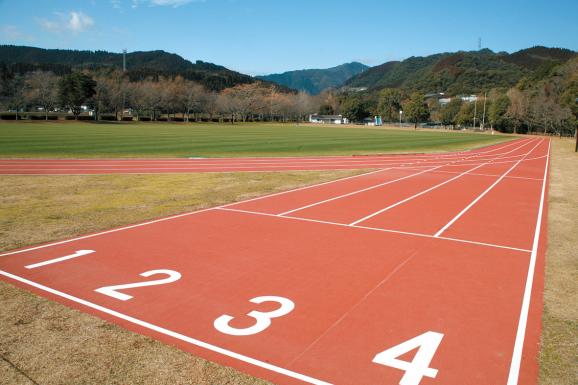 綾町小田爪運動公園（陸上競技場）-0