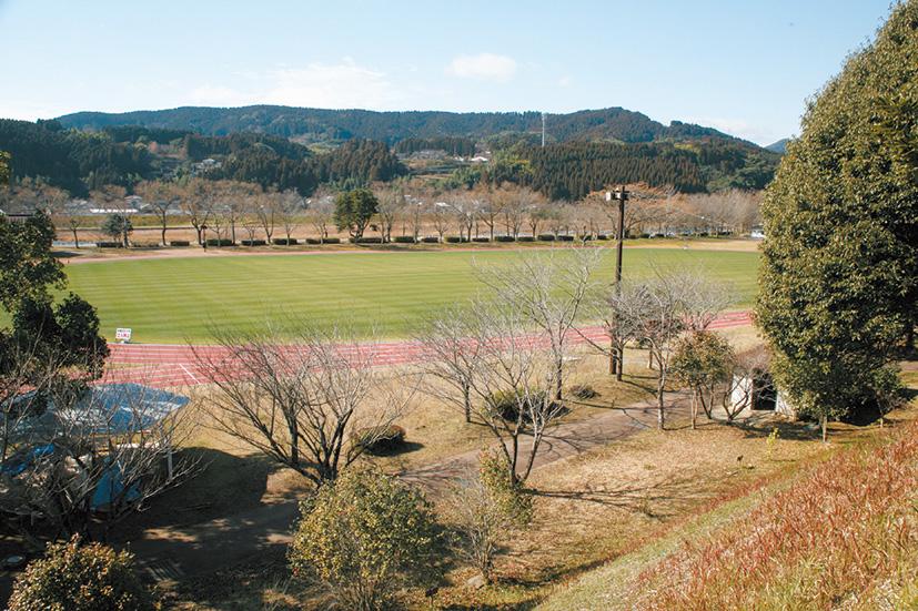 綾町小田爪運動公園（陸上競技場）-1