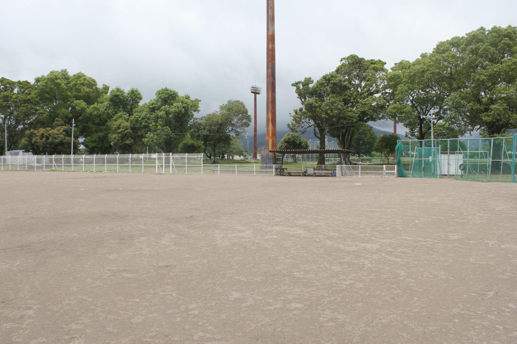 都農町藤見公園 東側多目的広場（ソフトボール場）-1