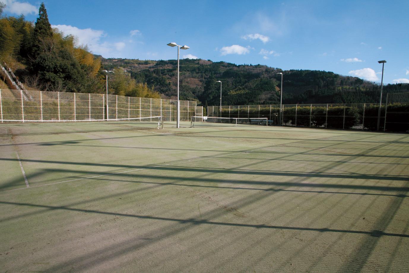 諸塚村総合運動公園（テニスコート）-1