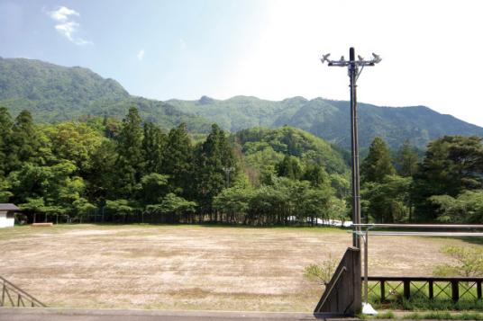 鹿川地区交流センターつりがね（サッカー場）-1