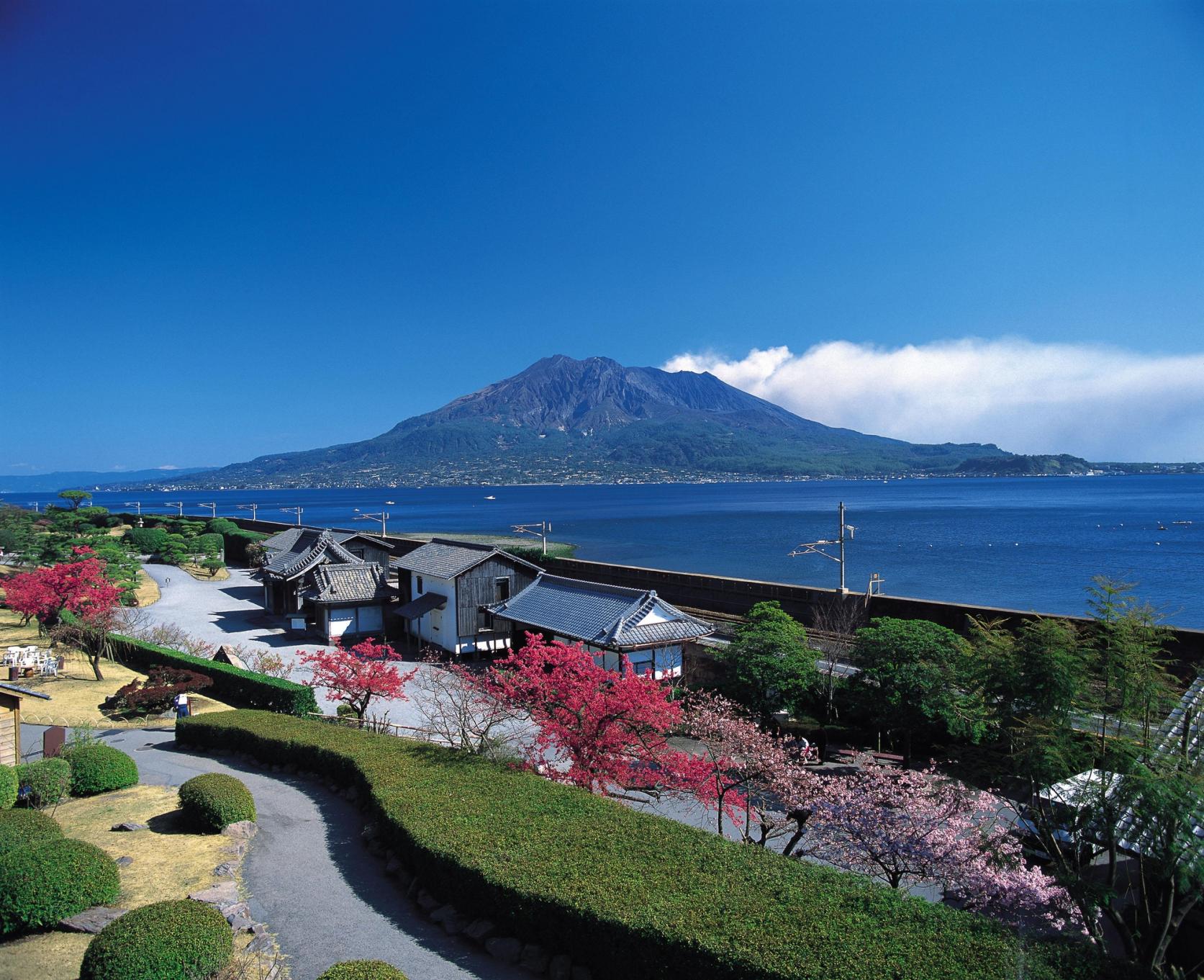 Photograph provided by Kagoshima Prefecture Visitors Bureau